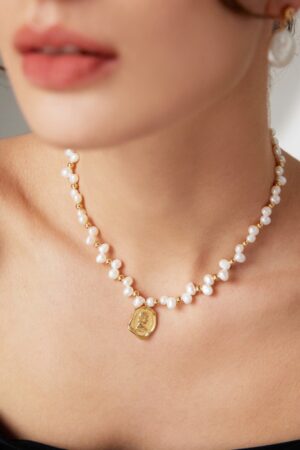 Queen's Grace Necklace