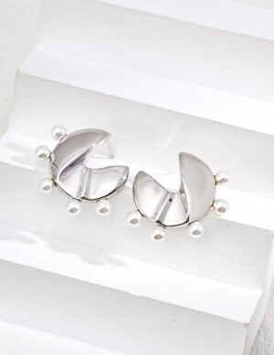 Geometric Pearl Earrings