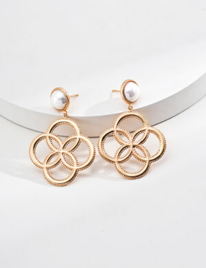Lucky Link Earrings - Retro gold color