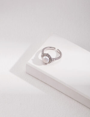 Spotlight Rings - White gold color