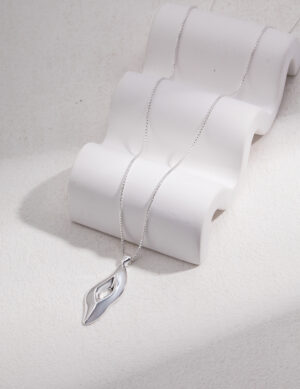 Spring Sparkle Necklace - White gold color
