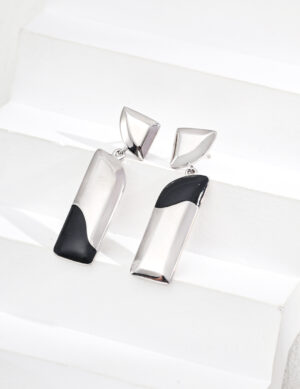 Elegant Rhythm Earrings - White gold color