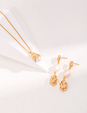 Unruly Charm Necklace & Earring