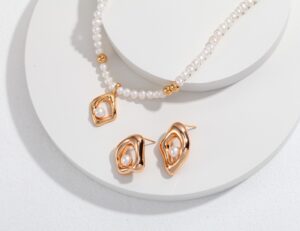 Graceful Journey Necklace & Earring